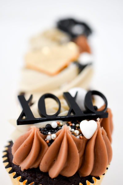 Valentine's Day - Cupcake Gift Box (Neutrals)