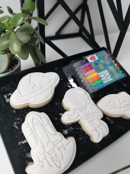 Kids Colour or Decorate Your Own Cookie Gift Set