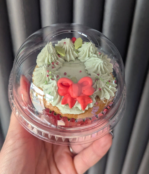 Christmas 2025 - Single Christmas Cupcake (Great for Teacher's Gifts or Secret Santa Presents)