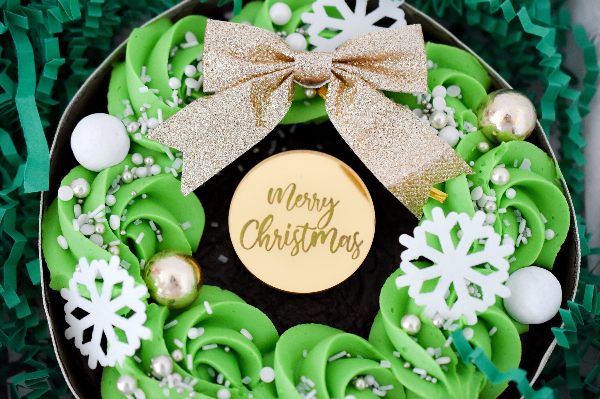 Christmas - Decorated Brownie and Cake Wreaths