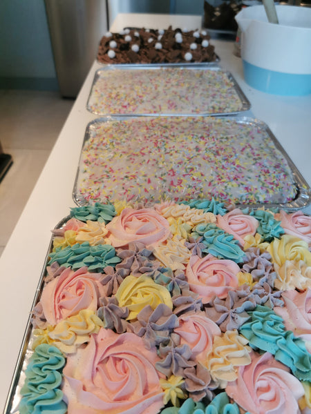 Occasions - Decorated Sponge Traybake for Birthday Party etc