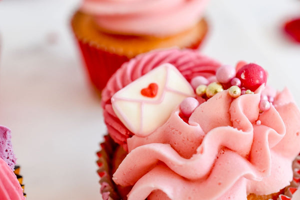 Valentine's Day - Cupcake Gift Box